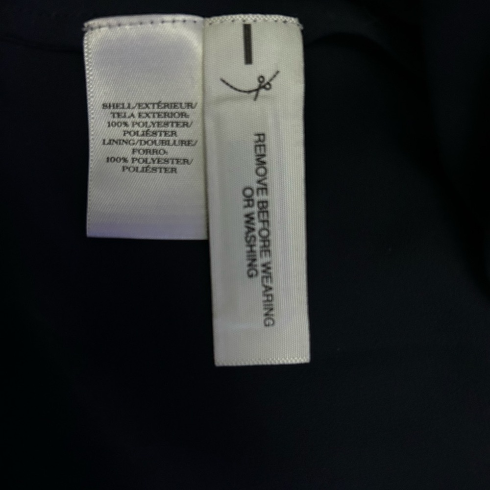 Simple Lightweight Ann Taylor Little Black Dress Size Medium - Picture 11 of 12
